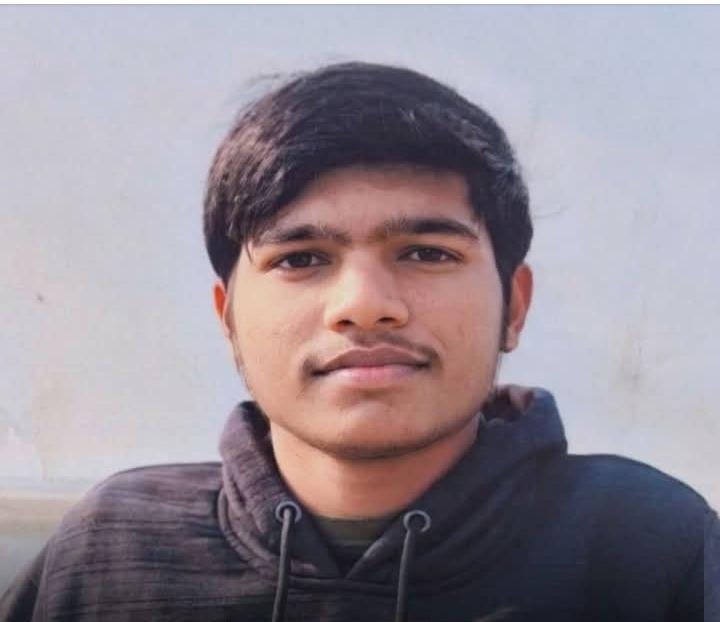 Anshu's body was found murdered in a love affair and thrown in Sherpur of Harnaut police station area.