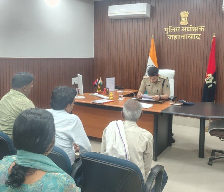 Superintendent of Police Aparajit Lohan held a public hearing and heard 20 complaints.