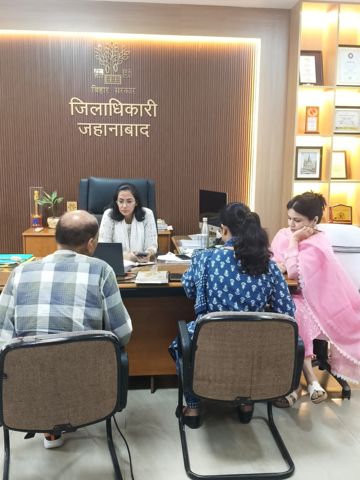 Complete the Agri Registry work by June 20 at any cost, action will be taken against negligence: DM Alankrita Pandey