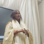 International poet Ankita Sinha was given a grand welcome at Pragati Iconic Classes and gave an inspiring message to the students.