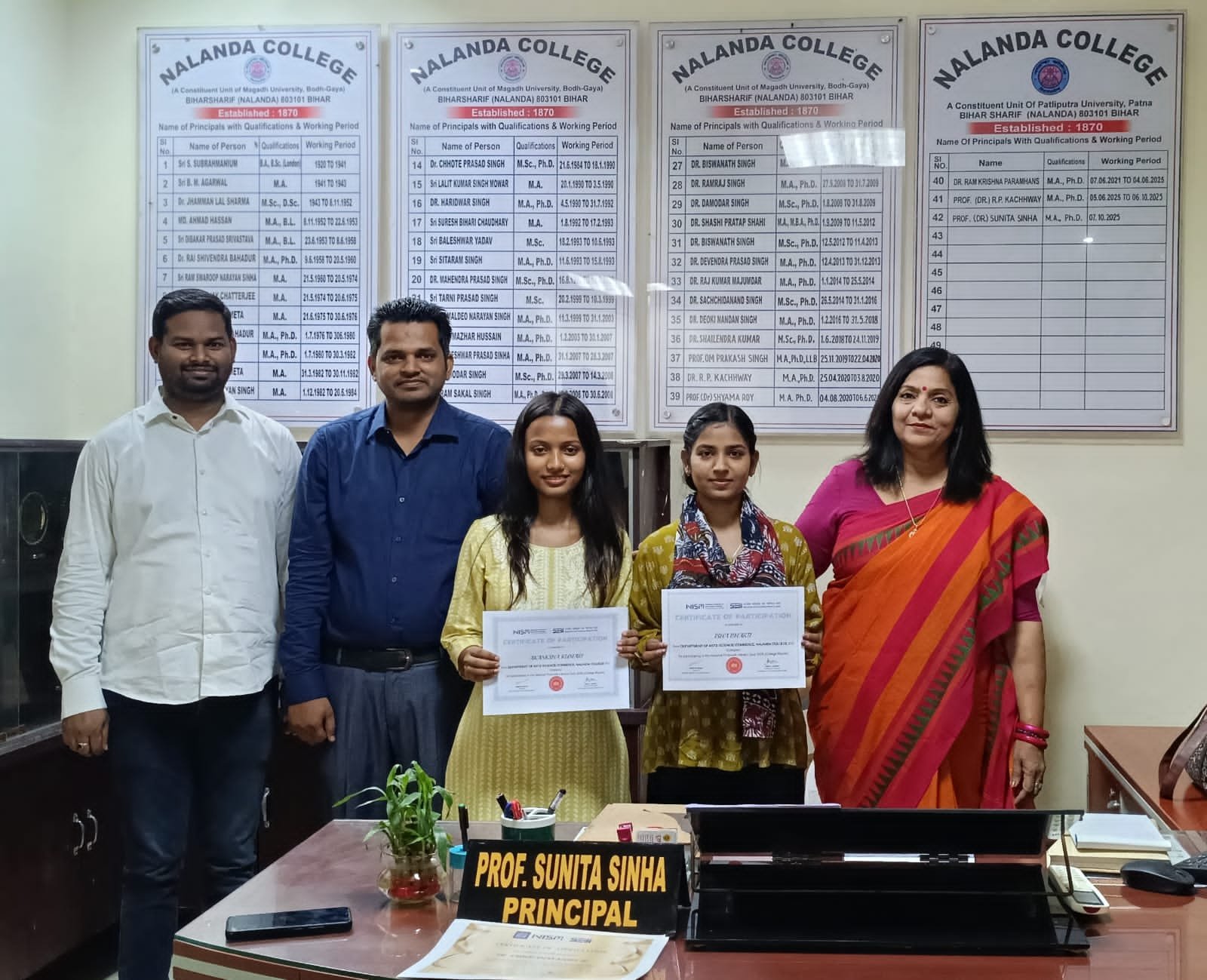 Aakansha and Isha Bharti of Nalanda College were selected for the regional round of the national quiz competition, enhancing the prestige of the district.