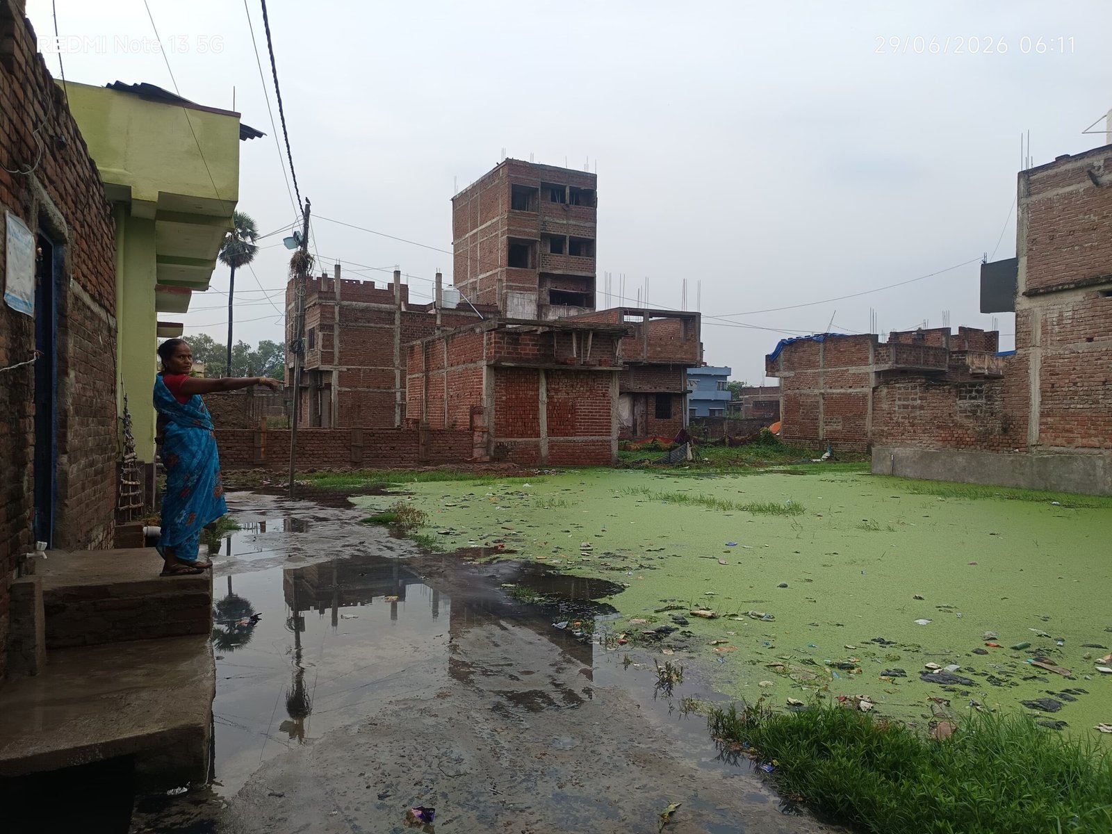 Panchsheel Nagar has been submerged for 20 days, and the lack of roads and drains has increased the risk of infectious diseases.