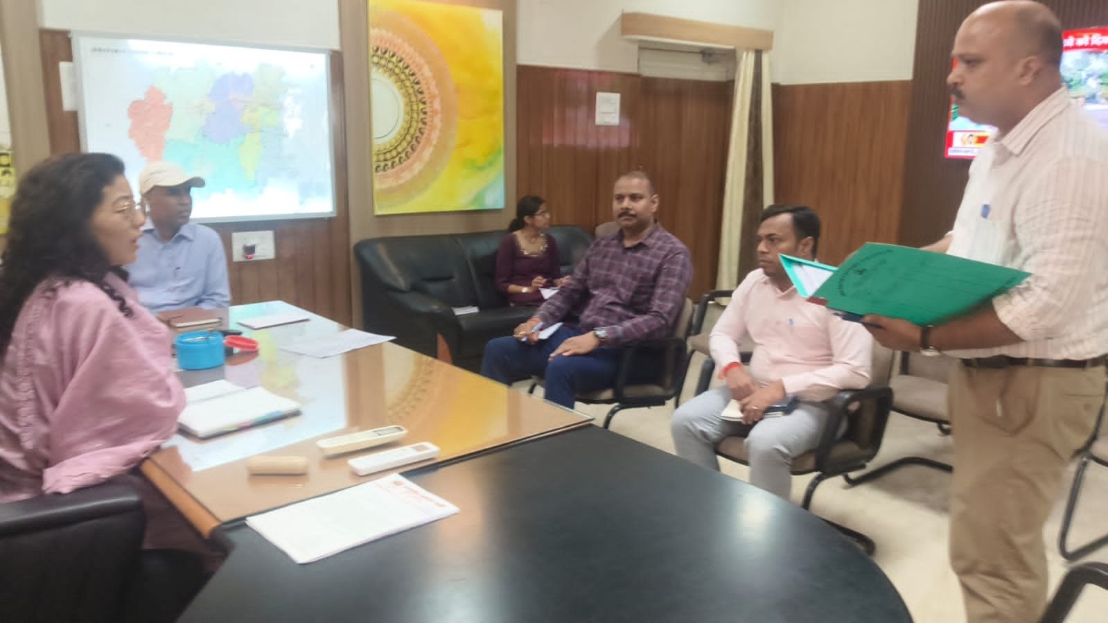 DM's strict instructions in the meeting of the District Transport Committee, ensure timely lifting and distribution of food grains under all circumstances.