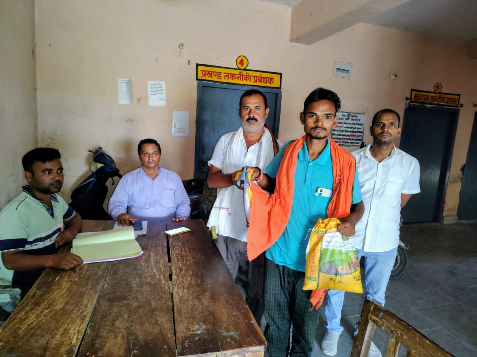 Farmers flock to Ben to buy improved Kharif seeds, stocks on the verge of running out