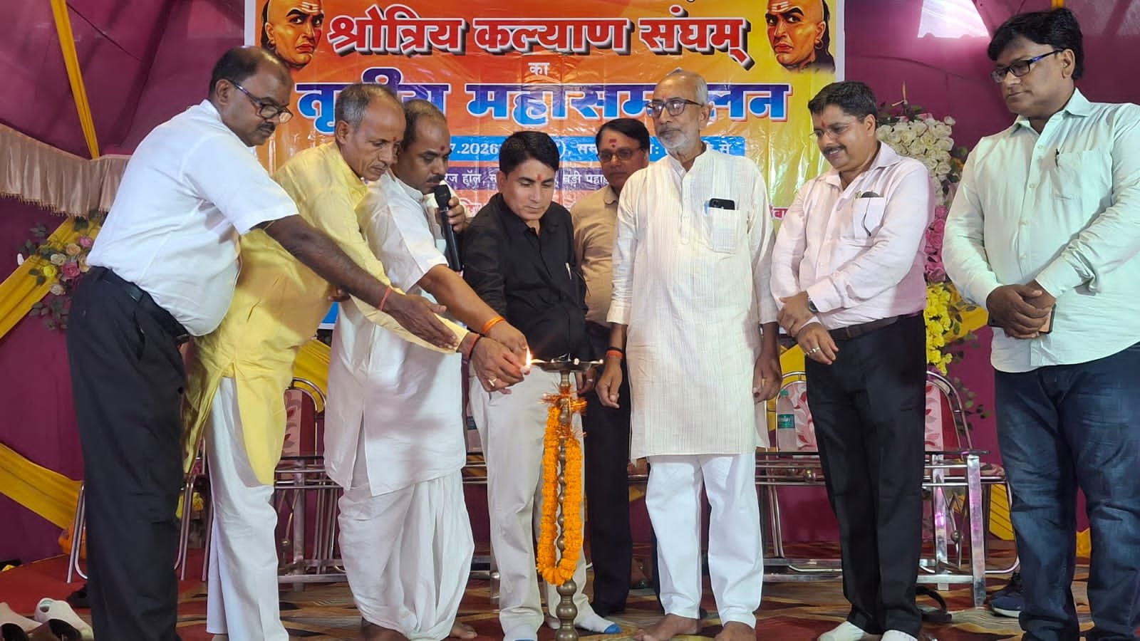 Brahmins like Bharat Bhushan Tiwari talk about the welfare of the entire society: Dr. Chandramani Pandey