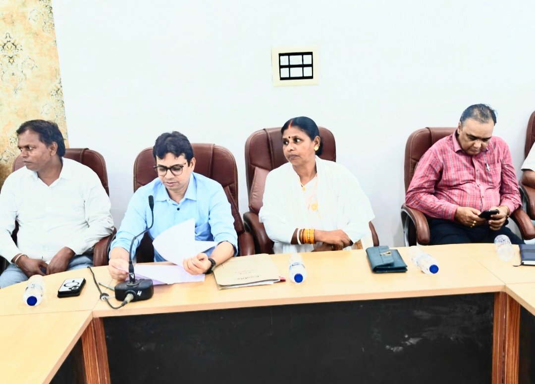 Nursarai Panchayat Samiti meeting approves two crore rupees worth of schemes, village libraries, solar lights and passenger sheds to be constructed