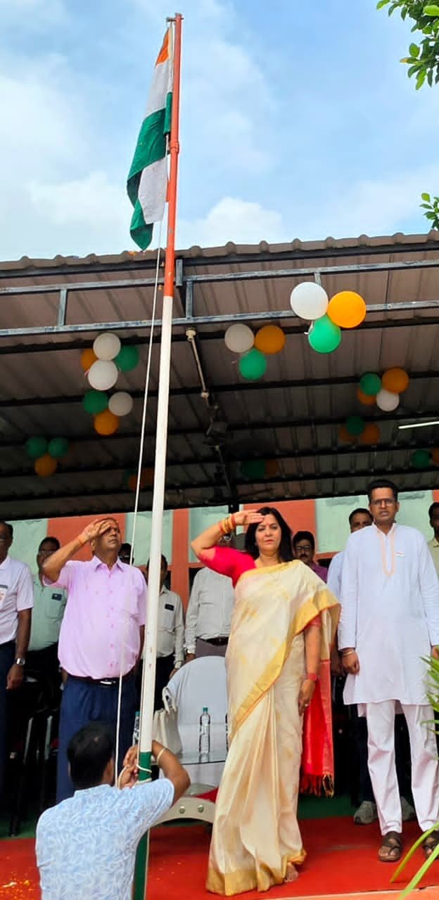 Principal Prof. Sunita Sinha said, “Youth should understand the importance of independence and play an important role in nation building.”