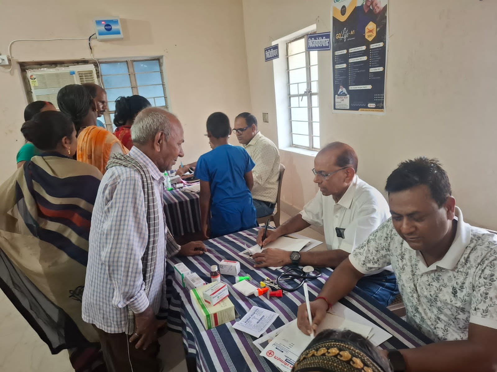 Specialist doctors examined 220 people at the Red Cross free health camp.