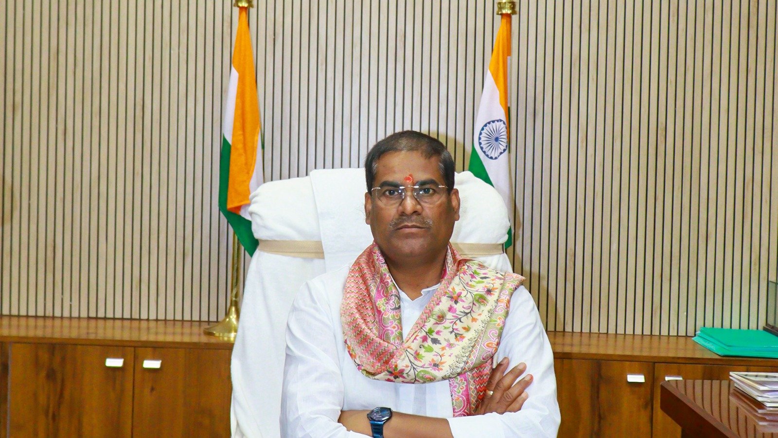 Minister Dr. Pramod Kumar expressed grief over the demise of senior theatre personality and film actor Satish Anand.