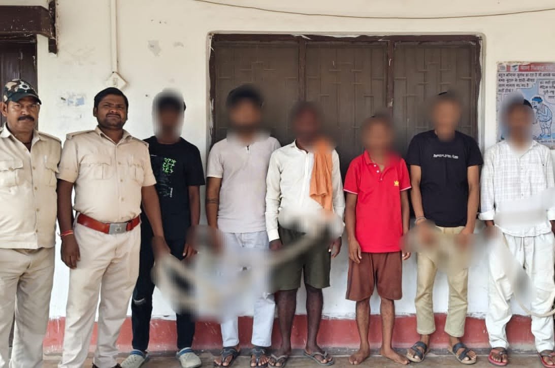 Major action taken against cyber fraud gang in Nalanda, six cyber criminals arrested from Asthawan; 10 mobile phones recovered