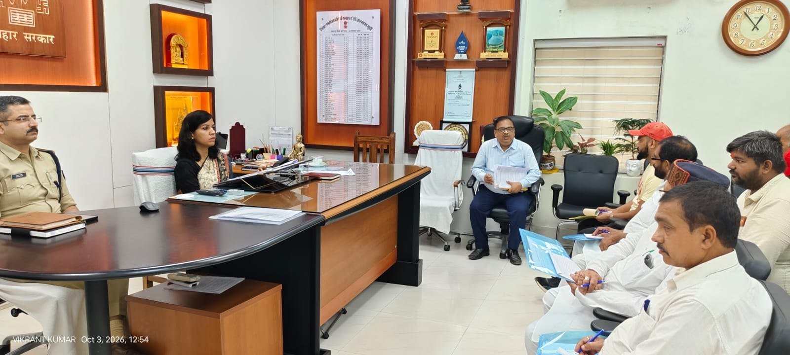 Administration holds key meeting with political parties regarding the Patna Teachers' and Graduates' constituency elections.